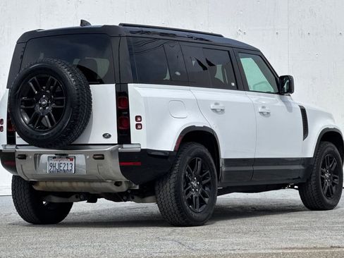 Used 2023 Land Rover Defender 110 S image 3