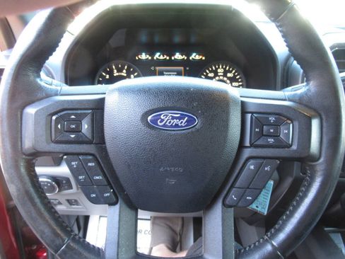 Used 2018 Ford F150 XLT w/ Equipment Group 302A Luxury AWD/4WD image 27