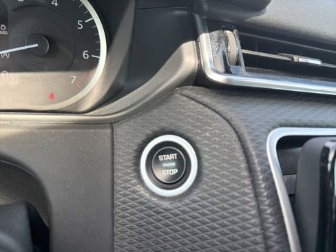 Used 2022 Land Rover Range Rover Velar S image 23