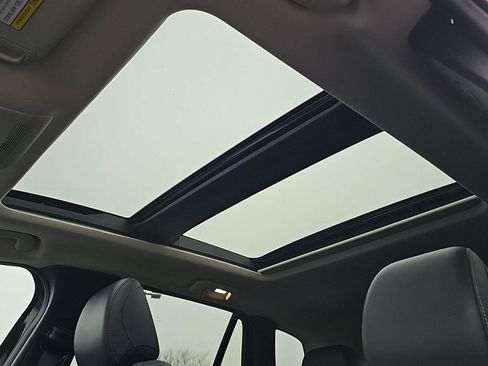 Used 2025 MAZDA CX-50 AWD 2.5 S w/ Premium Package image 13