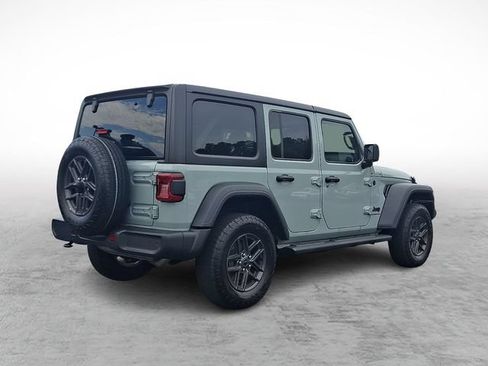 Used 2024 Jeep Wrangler Unlimited Sport AWD/4WD image 6
