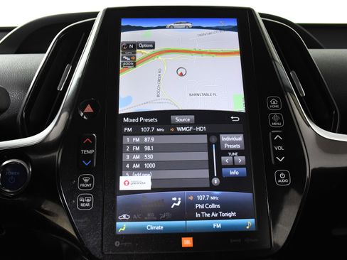 Used 2017 Toyota Prius Prime Advanced image 18