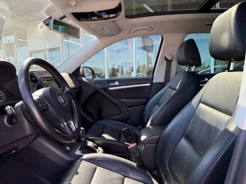 Used 2013 Volkswagen Tiguan SEL AWD/4WD image 24