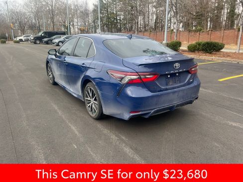 Used 2023 Toyota Camry SE image 7