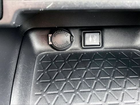 Used 2019 Toyota RAV4 XLE Premium w/ All Weather Liner Package image 16