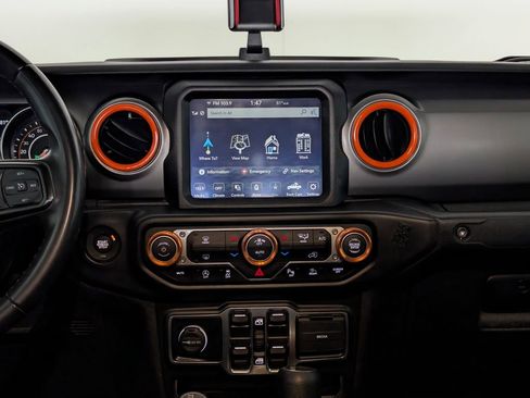 Used 2021 Jeep Gladiator Sport AWD/4WD image 14