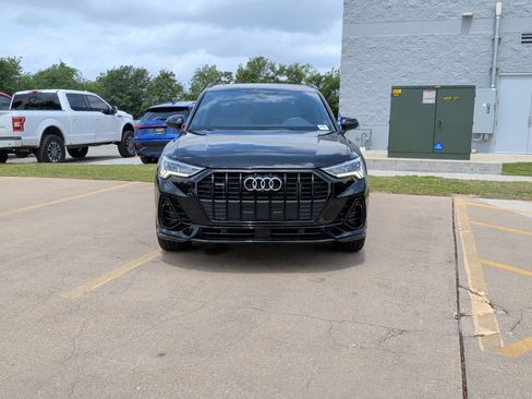 Used 2023 Audi Q3 2.0T Premium Plus w/ Premium Plus Package AWD/4WD image 3