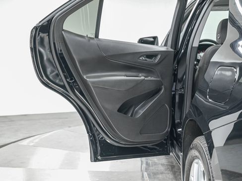 Used 2023 Chevrolet Equinox LT AWD/4WD image 24