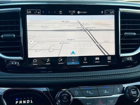 New 2026 Chrysler Pacifica Limited w/ S Appearance Package image 13