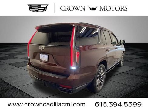 Certified 2023 Cadillac Escalade Sport Platinum AWD/4WD image 6