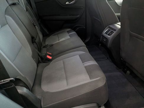 Used 2025 Chevrolet Blazer LT AWD/4WD image 28