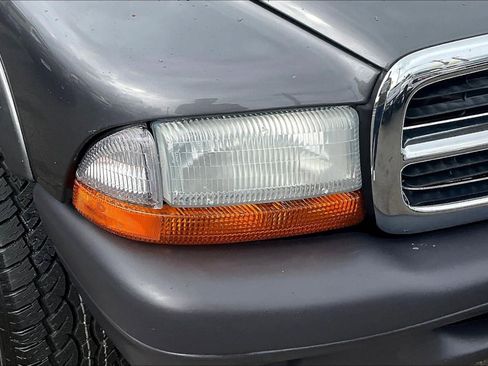 Used 2004 Dodge Dakota 4x4 Club Cab w/ Tire & Handling Group image 27