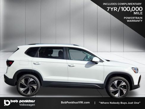 New 2025 Volkswagen Taos SE AWD/4WD image 24