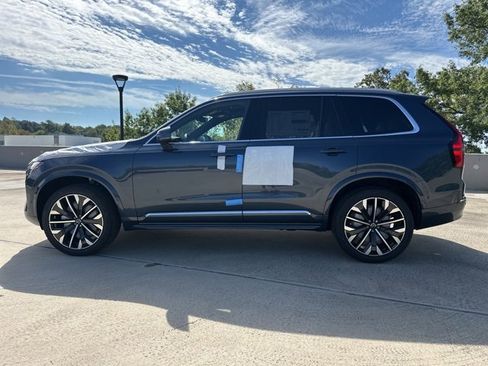 New 2026 Volvo XC90 B6 Plus w/ Protection Package Premier image 4