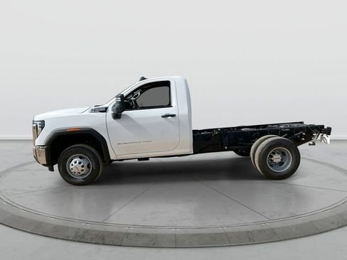 New 2026 GMC Sierra 3500 Pro w/ Convenience Package RWD image 5