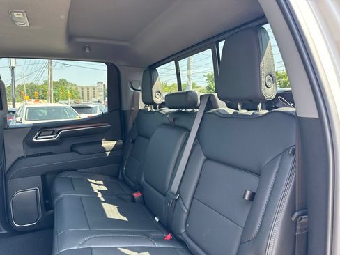 New 2026 GMC Sierra 1500 Denali w/ Denali Reserve Package AWD/4WD image 31