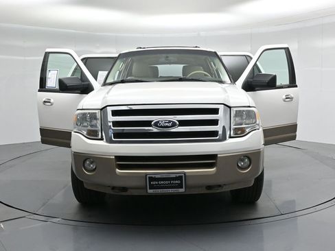 Used 2014 Ford Expedition EL XLT w/ Equipment Group 202A image 29