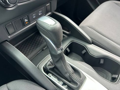Used 2022 Nissan Frontier S w/ Technology Package RWD image 36