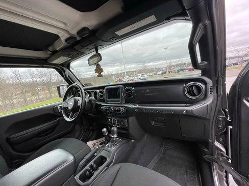 Used 2021 Jeep Wrangler Unlimited Sport image 11