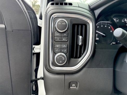 Used 2021 GMC Sierra 1500 Elevation w/ Preferred Package image 52