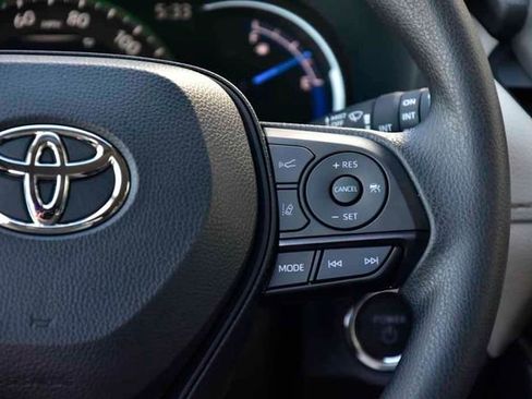 New 2025 Toyota RAV4 XLE image 13