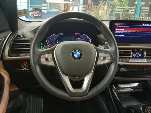 Used 2023 BMW X3 xDrive30i w/ Premium Package w/ZPA AWD/4WD image 2