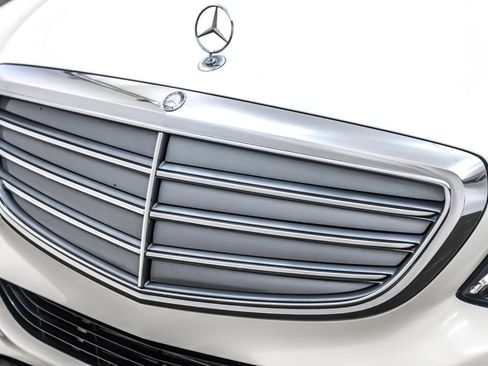 Used 2015 Mercedes-Benz C 300 Sedan image 12