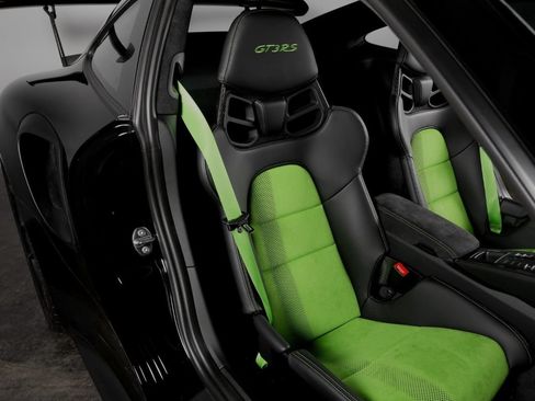 Used 2019 Porsche 911 GT3 RS RWD image 4