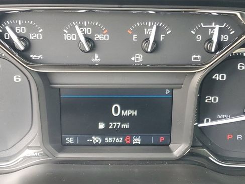 Used 2020 GMC Sierra 1500 SLE w/ SLE Value Package image 11