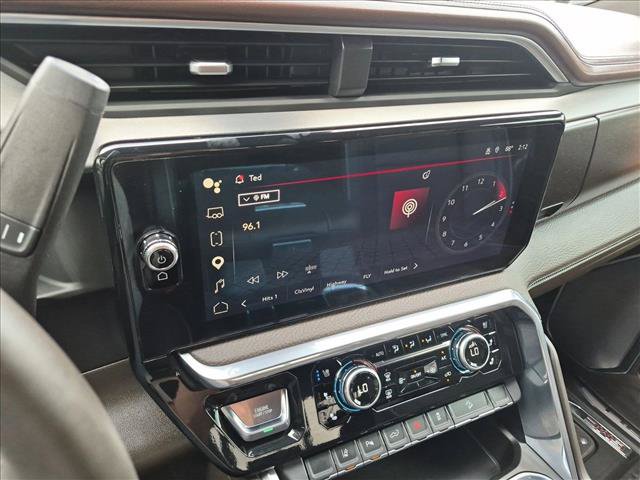 Used 2024 GMC Sierra 2500 Denali w/ Technology Package AWD/4WD image 13