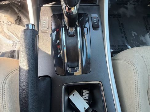 Used 2015 Honda Accord EX-L image 25