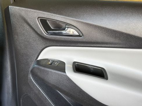 Used 2024 Chevrolet Equinox LS w/ LS Convenience Package FWD image 14