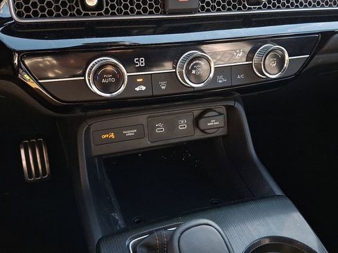 Certified 2025 Honda Civic Sport image 15