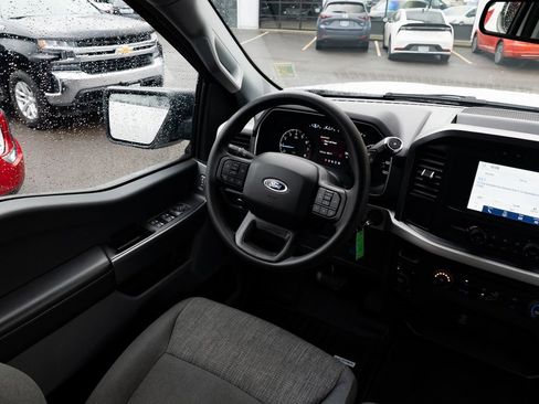 Used 2022 Ford F150 XLT image 9