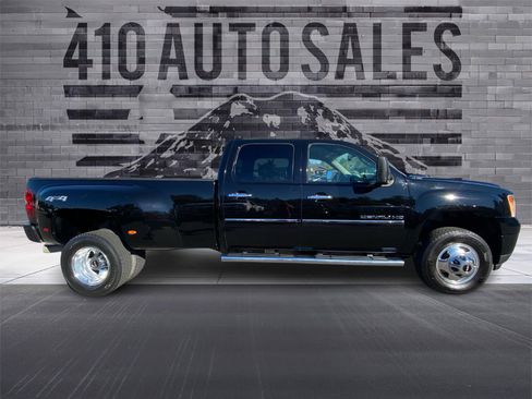 Used 2014 GMC Sierra 3500 Denali image 2