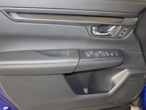 Used 2025 Honda CR-V Sport-L image 12