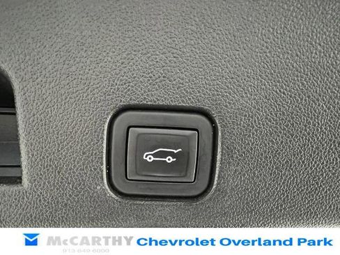 Used 2024 Chevrolet Traverse Z71 w/ Enhanced Driving Package AWD/4WD image 32