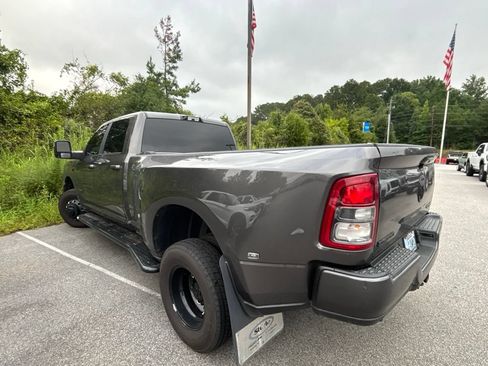 Used 2024 RAM 3500 Big Horn w/ Night Edition AWD/4WD image 2