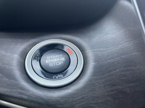 New 2025 Jeep Grand Cherokee Limited image 28