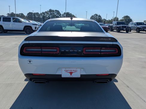 Used 2023 Dodge Challenger R/T w/ T/A Package RWD image 4