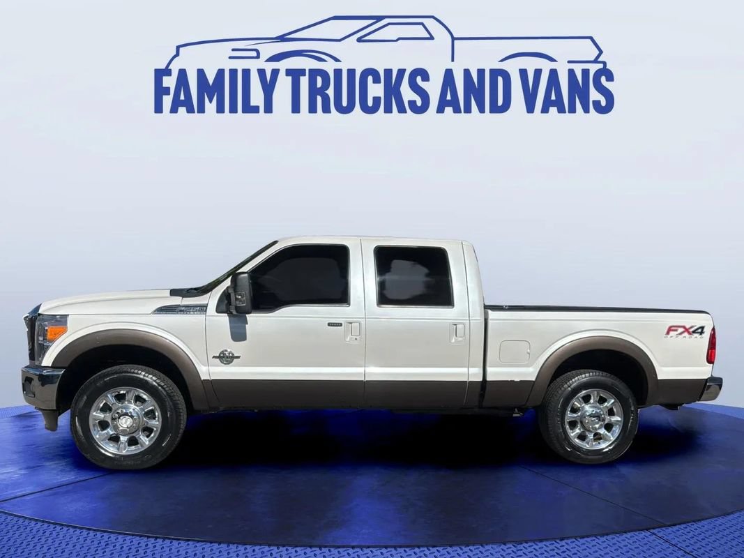 Used 2016 Ford F250 Lariat w/ Lariat Ultimate Package AWD/4WD image 2