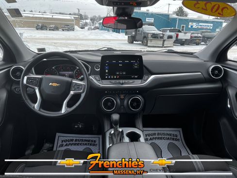 Used 2023 Chevrolet Blazer LT w/ Driver Confidence Package AWD/4WD image 9