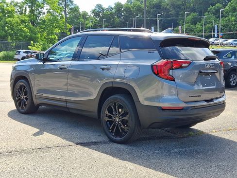 Used 2021 GMC Terrain SLT w/ Infotainment Package II AWD/4WD image 4