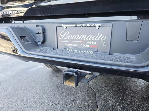 Used 2024 Chevrolet Colorado Z71 w/ Z71 Convenience Package 2 image 13