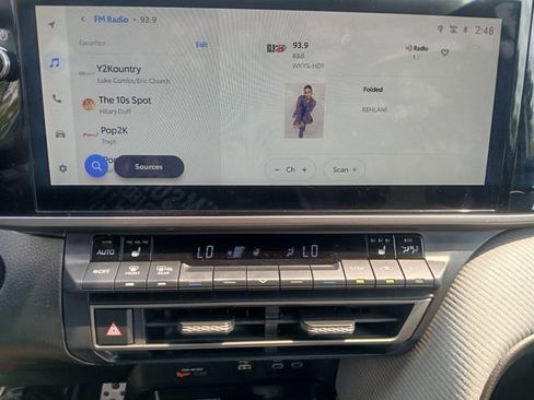 Used 2025 Toyota Camry SE w/ Multimedia Upgrade Package FWD image 26