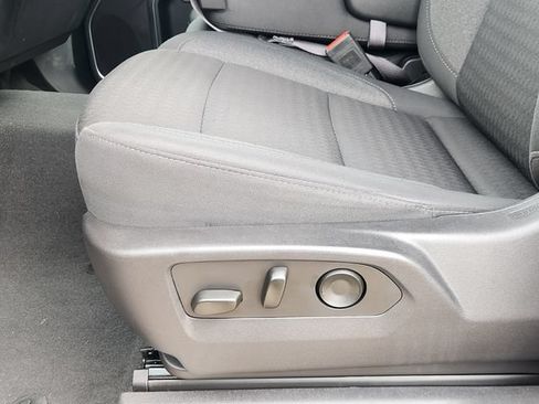 Used 2025 Chevrolet Silverado 1500 LT RWD image 23