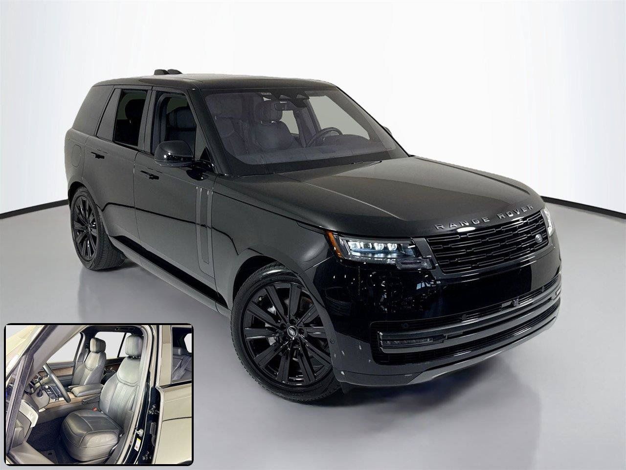 Used 2023 Land Rover Range Rover SE AWD/4WD image 2