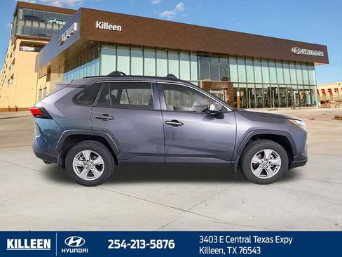 Used 2025 Toyota RAV4 XLE w/ Weather Package AWD/4WD image 9