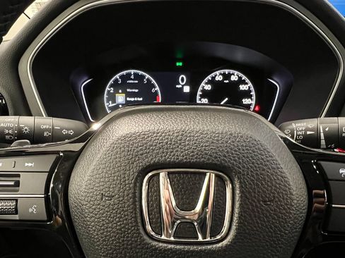 New 2025 Honda Pilot Touring image 32