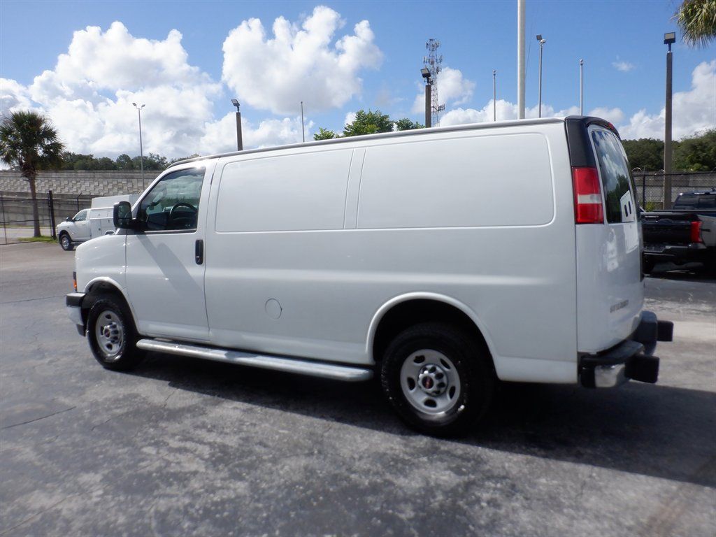 Used 2020 GMC Savana 2500 w/ Driver Convenience Package RWD image 3